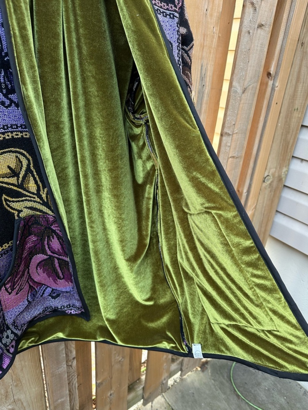 HANDMADE One-of-a-Kind Frida Kahlo Upcycled Tapestry & Velvet Coat - Sz Large/XL - Picture 8 of 8